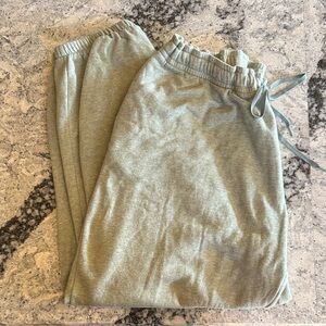 Nike Heather Gray Women's Track Pants